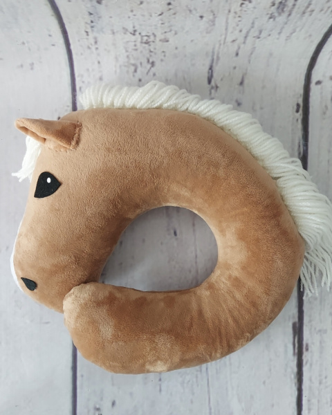 Poduszka - konik IZABELOWATY